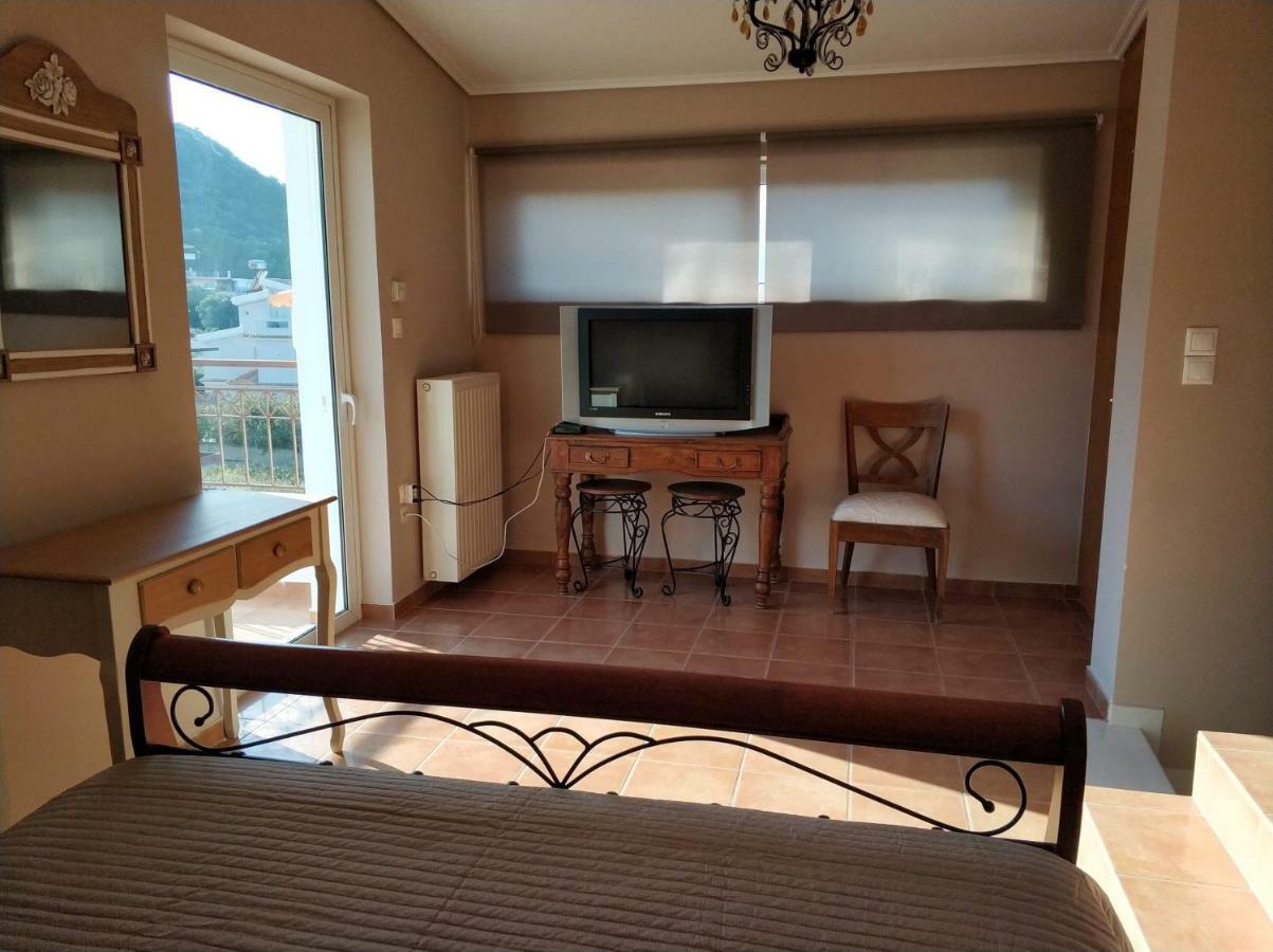 Relaxing Villa With Swimming Pool And Garden Agios Georgios  Exterior photo